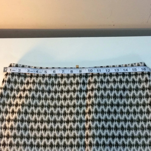 Loft Petites Cream, Gold & Black Mini Skirt - Picture 2 of 8